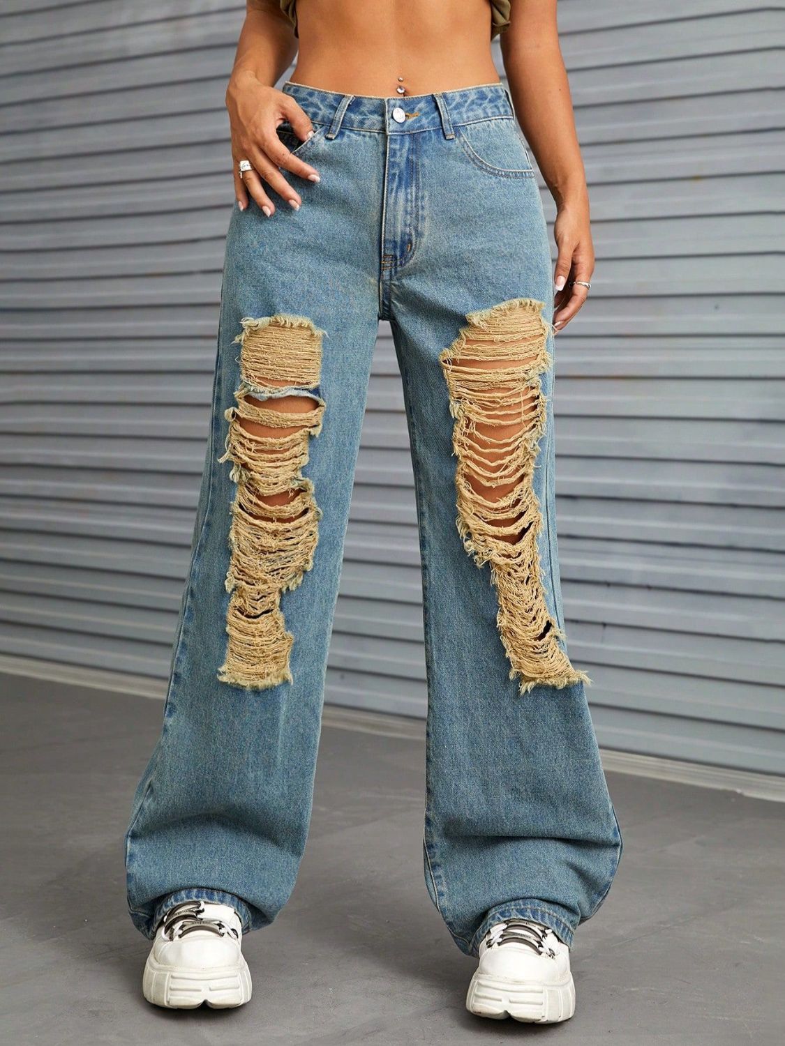 Distressed Wide Leg Jeans