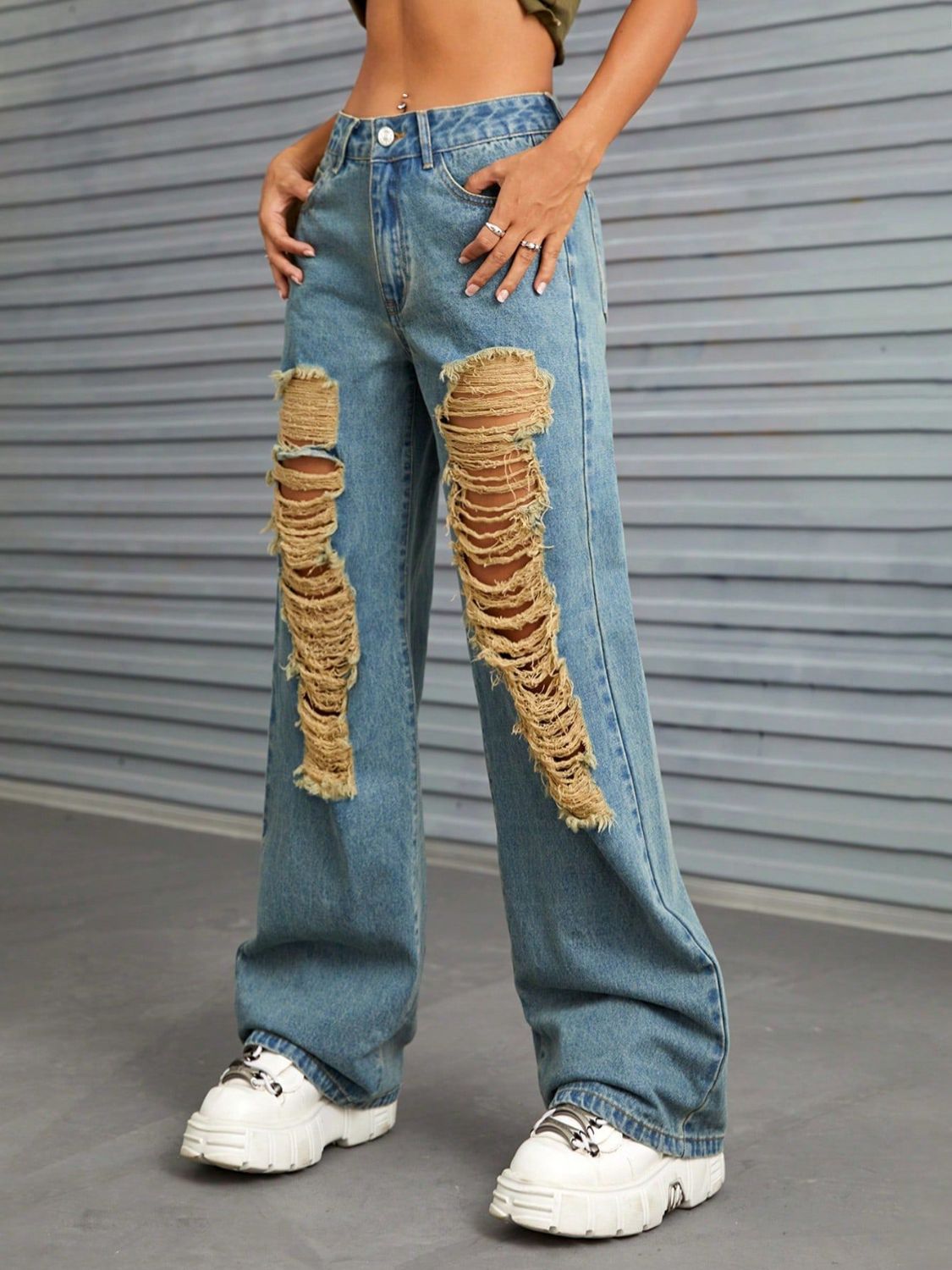 Distressed Wide Leg Jeans