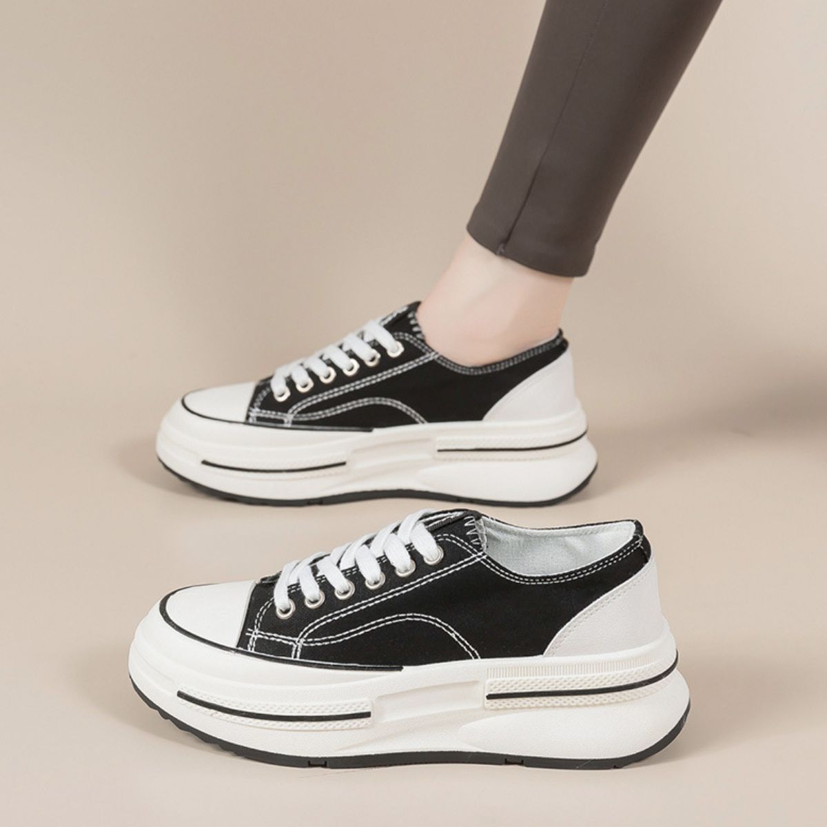 Tie Round Toe Platform Sneakers